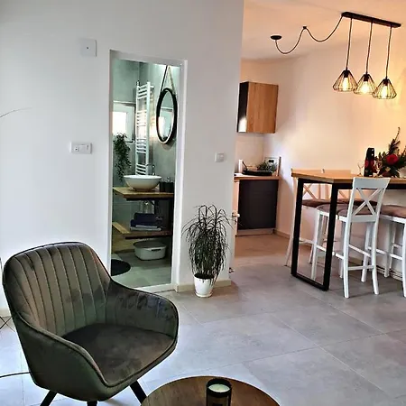 Apartamento Luxor 2 *